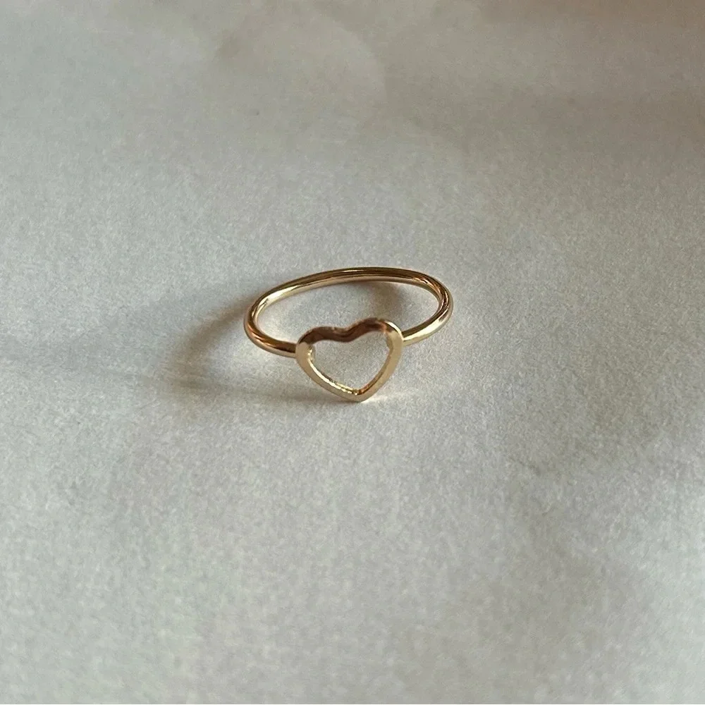 3/$20 Gold Toned Heart Love Shaped Ring Size 6/7